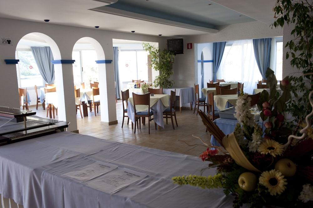 Apart-hotel El Pinar 3*